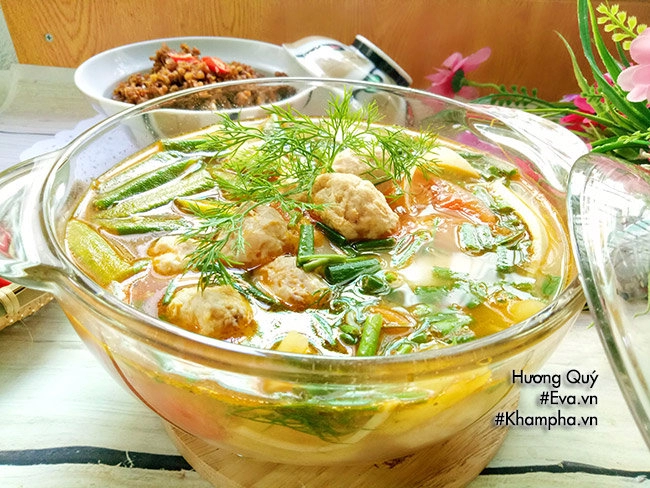 Canh riêu chả cá thác lác chua chua thanh mát dễ ăn