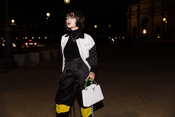 Châu bùi chứng minh đẳng cấp nhờ cây đồ cool ngầu tại paris fashion week thu đông 2020