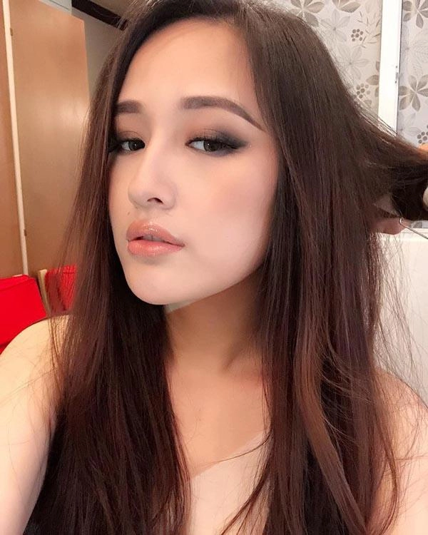 Đây là lỗi lông mày độc nhất vô nhị trong showbiz mà chỉ kỳ duyên mới mắc phải