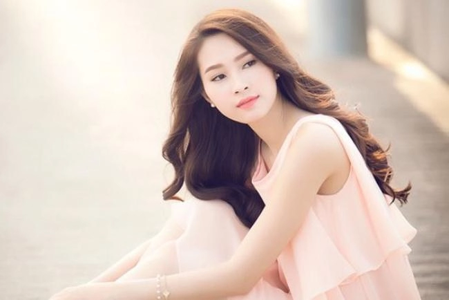 Đọ tài sắc những người đẹp trùng tên trong showbiz việt