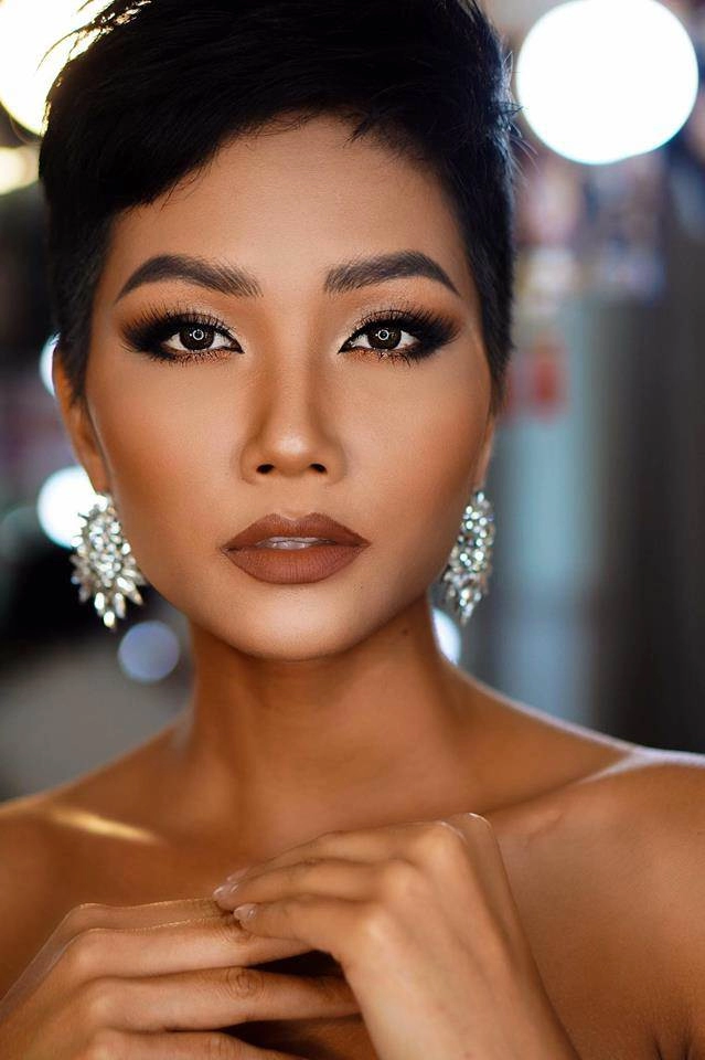 Hhen niê hỏi ý người hâm mộ về tóc tai trước thềm miss universe và đây là cái kết