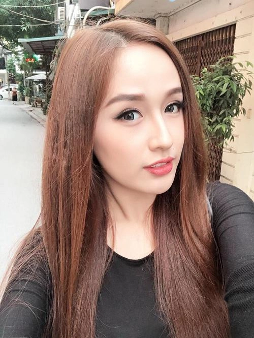 Ít khi thay đổi ngoại hình nhưng có 1 thứ mai phương thúy thay đổi liên tục