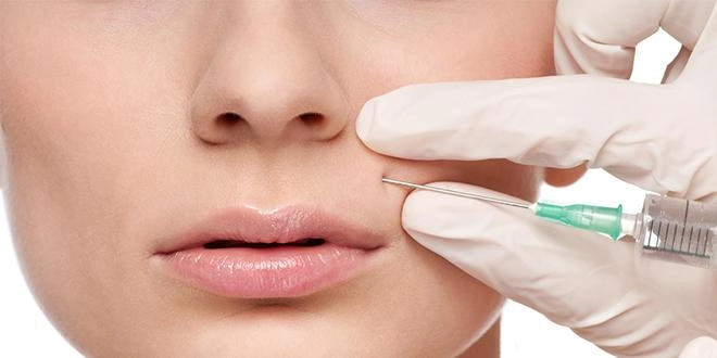 Làm đẹp bằng phương pháp tiêm filler cẩn thận tiền mất tật mang khi ham giá rẻ