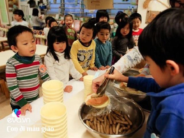 Lý do giật mình vì sao ở trường mầm non bé trai lại thường hay bị bé gái bắt nạt