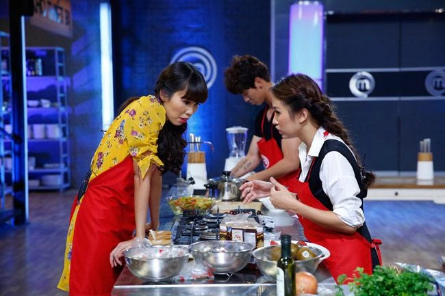 Masterchef vn hà anh sẽ nghi ngờ chuyên môn của bgk nếu chọn đội mình thắng