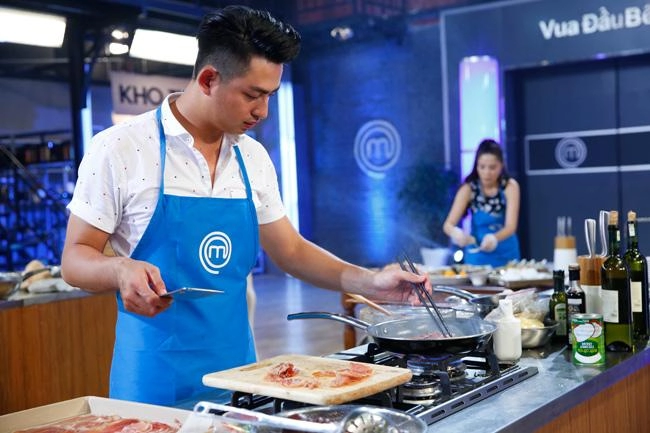 Masterchef vn hà anh sẽ nghi ngờ chuyên môn của bgk nếu chọn đội mình thắng