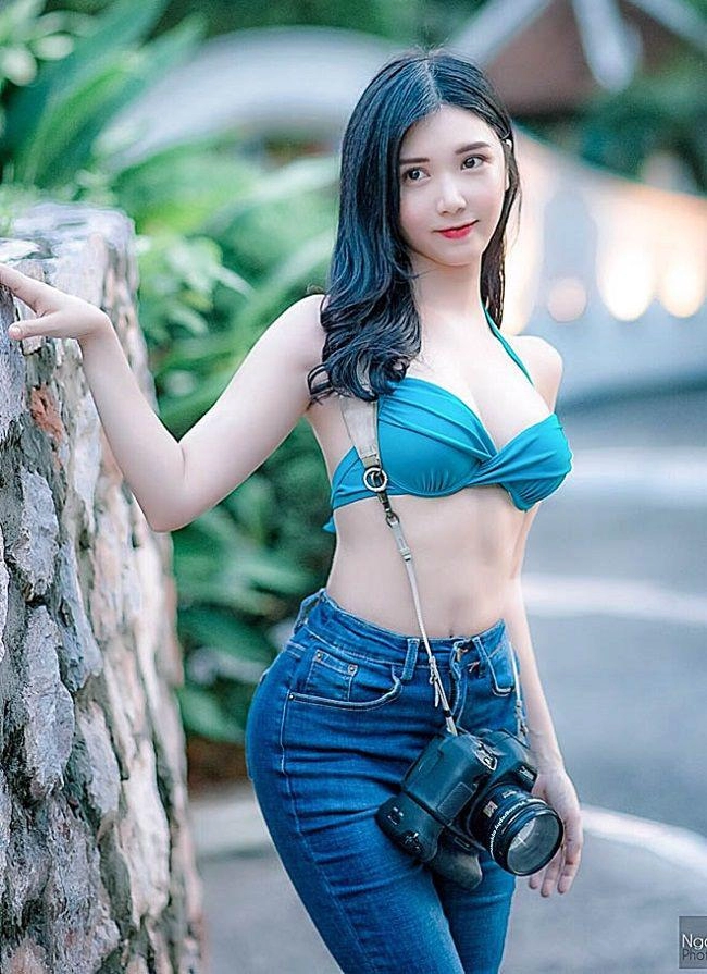 Vẻ sexy của 3 mỹ nữ thỏa lòng kỳ vọng khi công phượng u23 vn ghi bàn