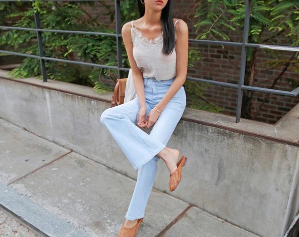 20 phút sửa soạn hóa vô nghĩa nếu diện quần jeans mà không biết 3 kiểu giày này