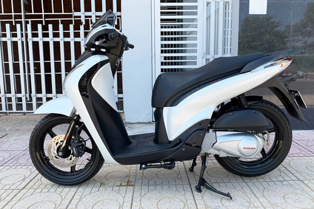 Có nên mua honda sh giá hơn 1 tỉ đồng