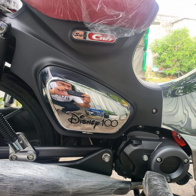 Cub c125 2023 phiên bản disney chốt giá 320 triệu đồng tại thị trường việt