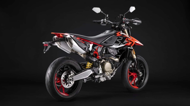 Ducati hypermotard 698 mono liệu có phải là mẫu xe đẹp nhất năm 2023