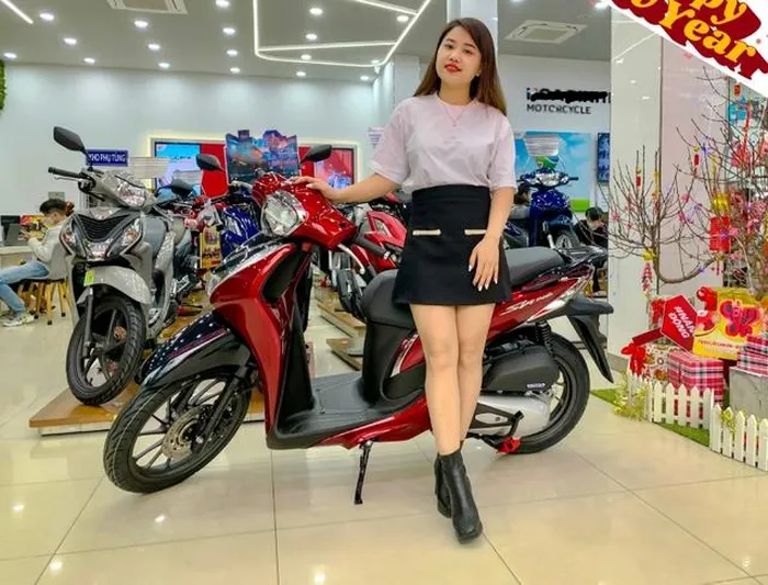 Giá xe honda sh mode đảo chiều giảm mạnh