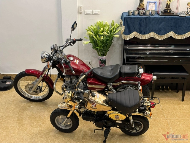 Honda monkey 1996 mạ vàng chưa từng đổ xăng rao bán giá 300 triệu