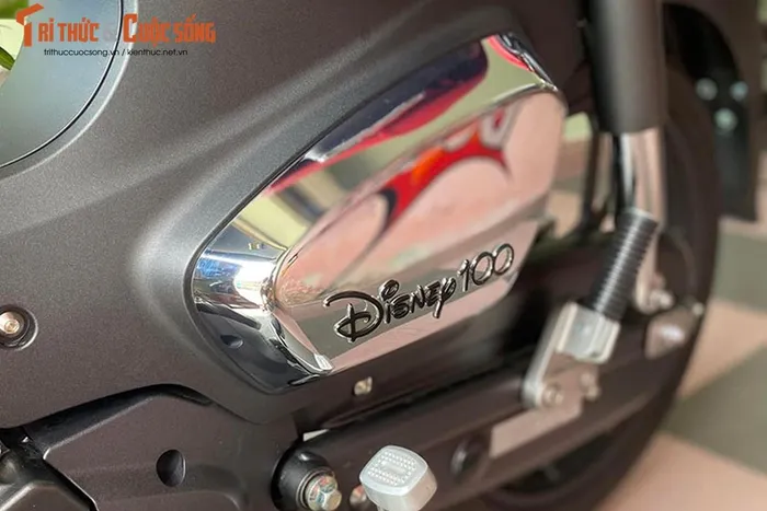 Honda super cub c125 disney về việt nam có giá ngang ô tô