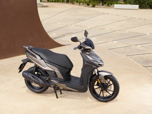 Kymco trình làng mẫu xe tay ga sở hữu ngoại hình gọn gàng của xe số