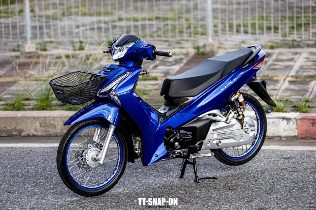 Wave 125 chịu chơi với bộ phanh trước trị giá hơn 50 triệu đồng