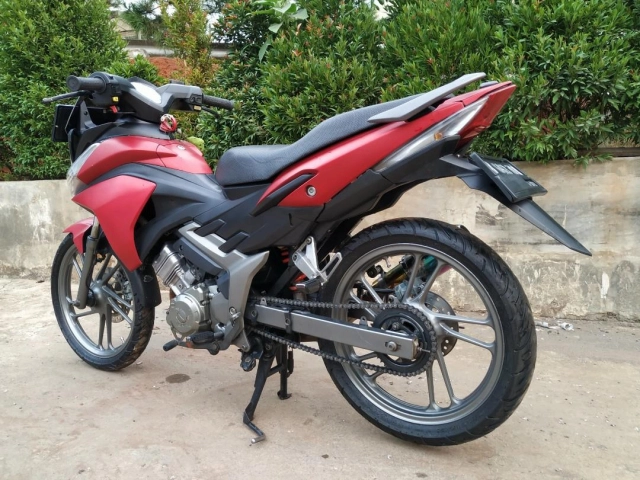 Cận cảnh honda cs1 hàng độc - biểu tượng một thời của làng xe côn tay