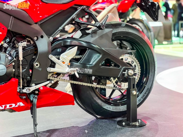 Honda cbr1000rr-r sp 2024 trình làng với hàng loạt nâng cấp đáng giá