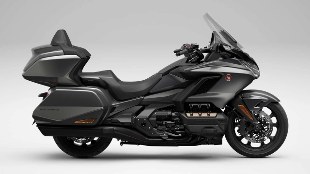 Honda gold wing rebel 1100 và rebel 500 ra mắt phiên bản mới 2024 ở châu âu