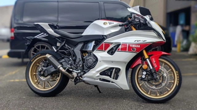 Yamaha r7 quá yếu và cần được trang bị turbo