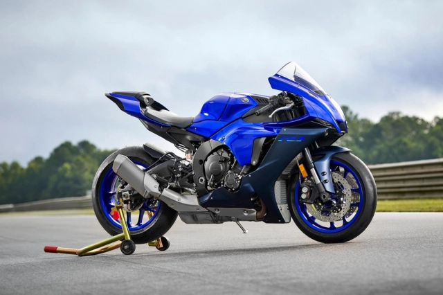 Yamaha yzf-r1 sẽ kỷ niệm 25 năm thành lập tại mugello