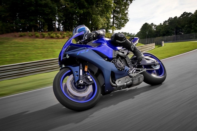 Yamaha yzf-r1 sẽ kỷ niệm 25 năm thành lập tại mugello