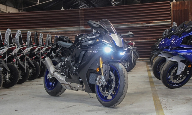 Yamaha yzf-r1 sẽ kỷ niệm 25 năm thành lập tại mugello