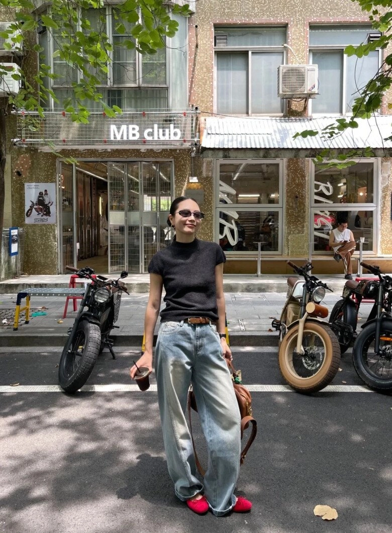 4 món đồ màu đỏ phối cùng quần jeans sành điệu dành cho các nàng cá tính tự tin mặc đẹp khai xuân