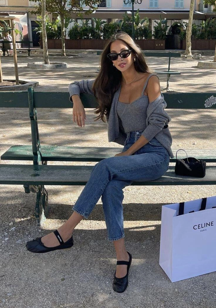 5 đôi giày sẽ khiến chiếc quần skinny jeans lỗi thời của bạn lập tức trở nên sành điệu