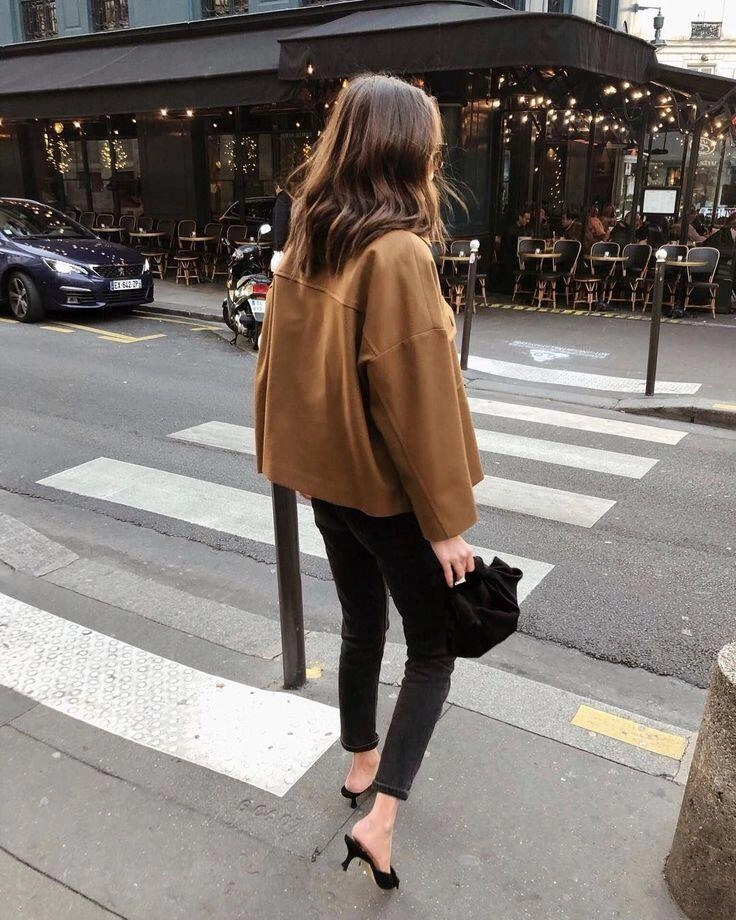 5 đôi giày sẽ khiến chiếc quần skinny jeans lỗi thời của bạn lập tức trở nên sành điệu