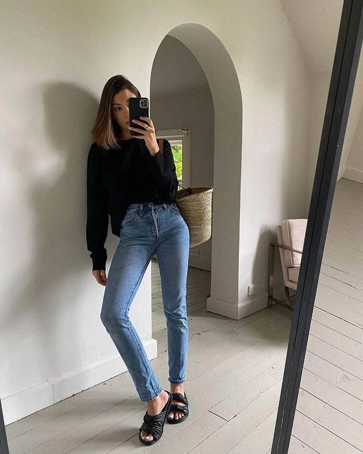 5 đôi giày sẽ khiến chiếc quần skinny jeans lỗi thời của bạn lập tức trở nên sành điệu