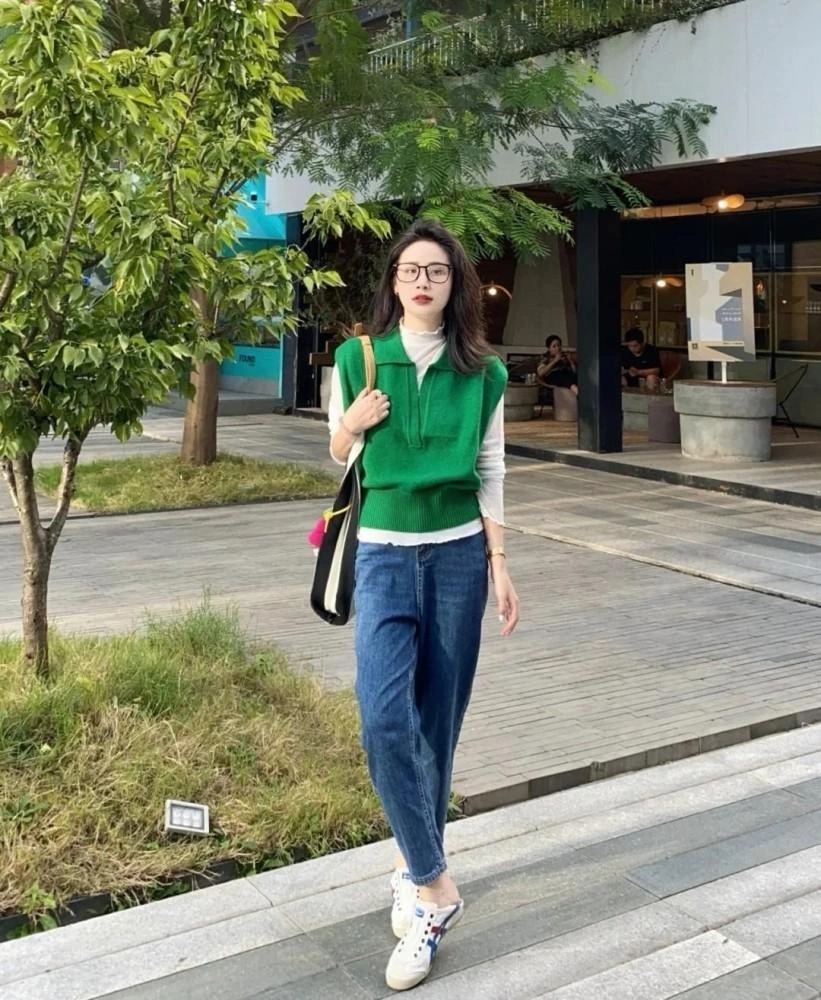 5 màu áo len đẹp nên sắm mùa thu đông vừa trông trẻ trung vừa không kén da