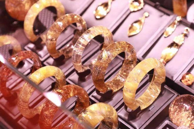7 điều cấm kỵ khi đeo trang sức 99 mọi người không biết sắm đồ đắt tiền cũng khó sang