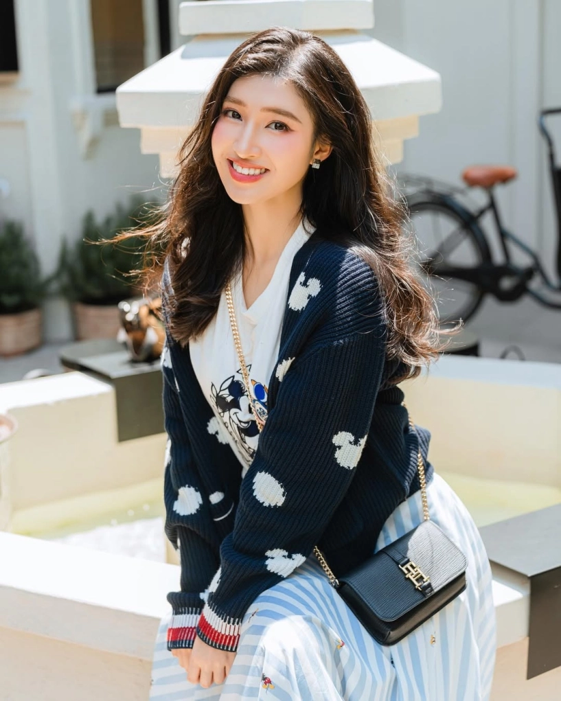Bóc giá bộ sưu tập túi hiệu của á hậu phương nhi trước khi có hôn lễ với con trai tỷ phú phạm nhật vượng