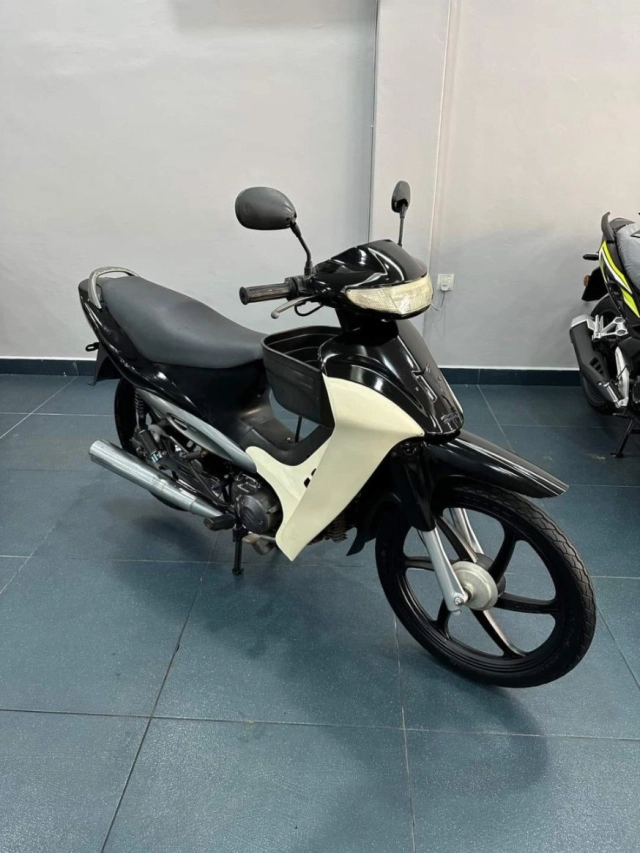 Cận cảnh suzuki fx110 - mẫu xe số lạ lẫm đối với công chúng việt nam