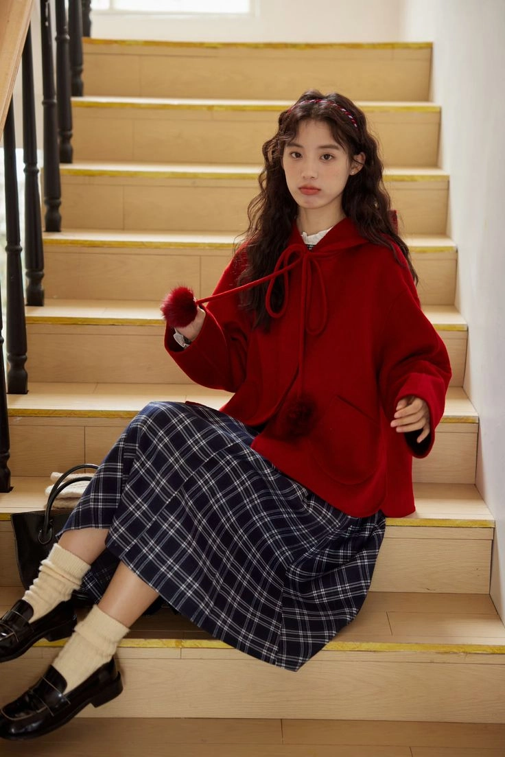 Đây là item hứa hẹn làm mưa làm gió mùa giáng sinh và tết phối đồ kiểu nào cũng hoá nàng thơ