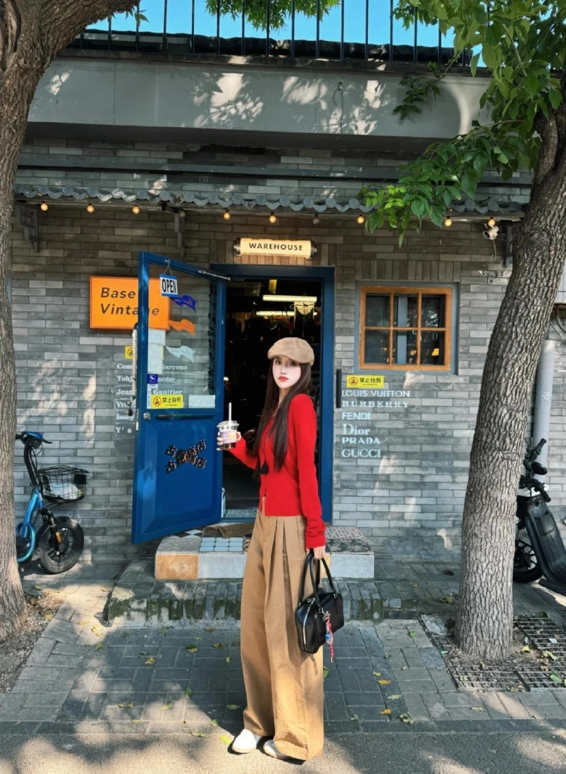Đây là item hứa hẹn làm mưa làm gió mùa giáng sinh và tết phối đồ kiểu nào cũng hoá nàng thơ