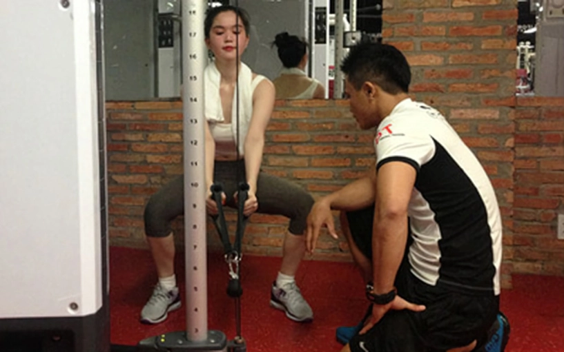 Đi tập thể dục ngọc trinh đốt mắt người xem bởi body cuốn hút