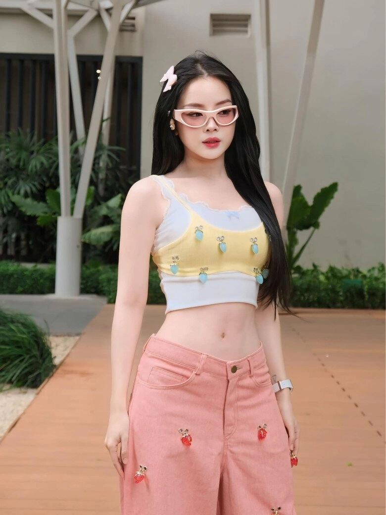 Dj mie nàng gái ngoan của showbiz việt vóc dáng gợi cảm nhưng nói không với ăn mặc hở hang