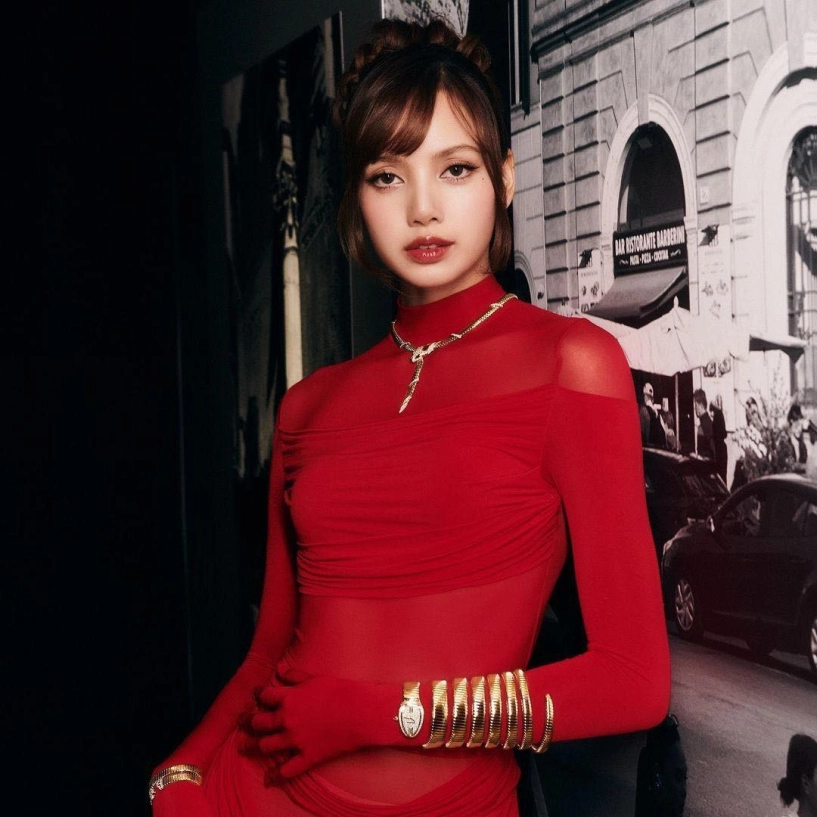 Hồ ngọc hà ngọc trinh được nhận xét thế nào khi diện đồ gam đỏ giống lisa blackpink