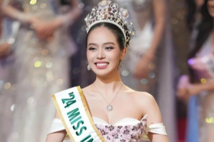 Hoa hậu làm nên lịch sử nhan sắc việt trước cả thanh thuỷ vừa làm hoa hậu vừa đi học vẫn đứng top đầu