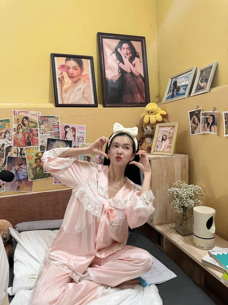 Hot girl đắk lắk liên tục chiếm sóng màn ảnh vtv đã có nhan sắc rực rỡ còn ăn mặc đẹp miễn chê