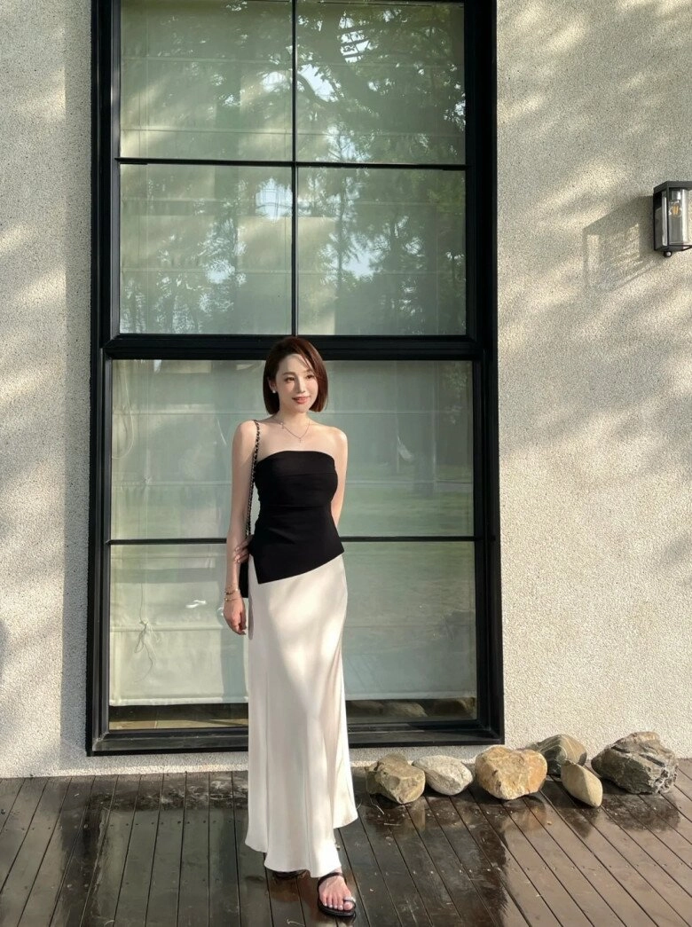 Kiểu váy dài cứu nguy cho chị em có vòng eo bánh mì vào tết này cứ diện vào là giảm vòng eo gần 3cm