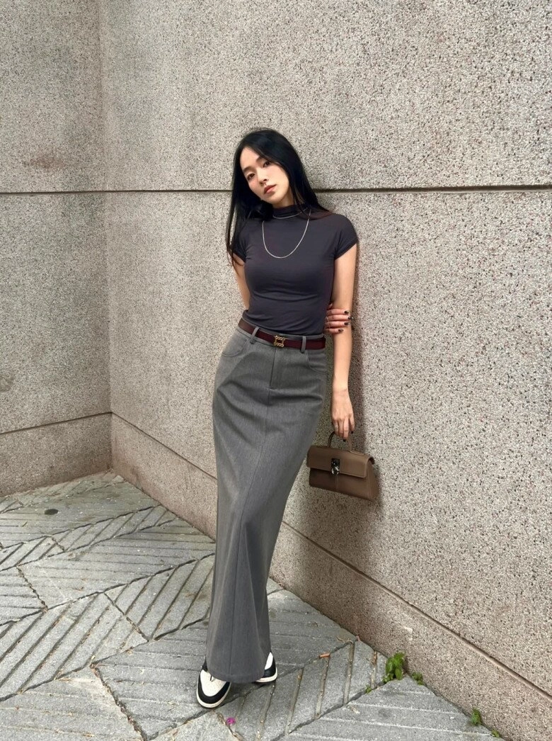 Kiểu váy dài cứu nguy cho chị em có vòng eo bánh mì vào tết này cứ diện vào là giảm vòng eo gần 3cm