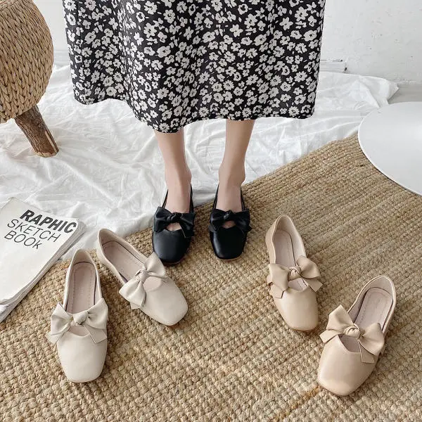 Mặc áo dài nên mang giày gì 6 đôi giày đẹp tôn dáng xinh cho hội chị em xúng xính áo dài