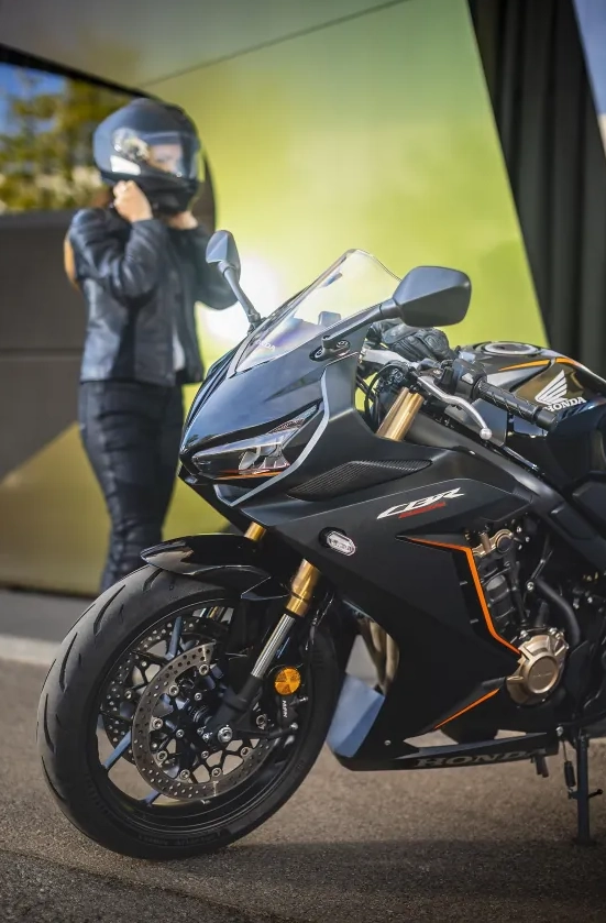 Michelin giới thiệu ba loại lốp mới dành cho đường phố và đường đua