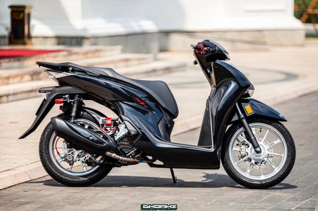 Sh độ dàn chân lộng lẫy xứng tầm với đẳng cấp của biển số ngũ quý