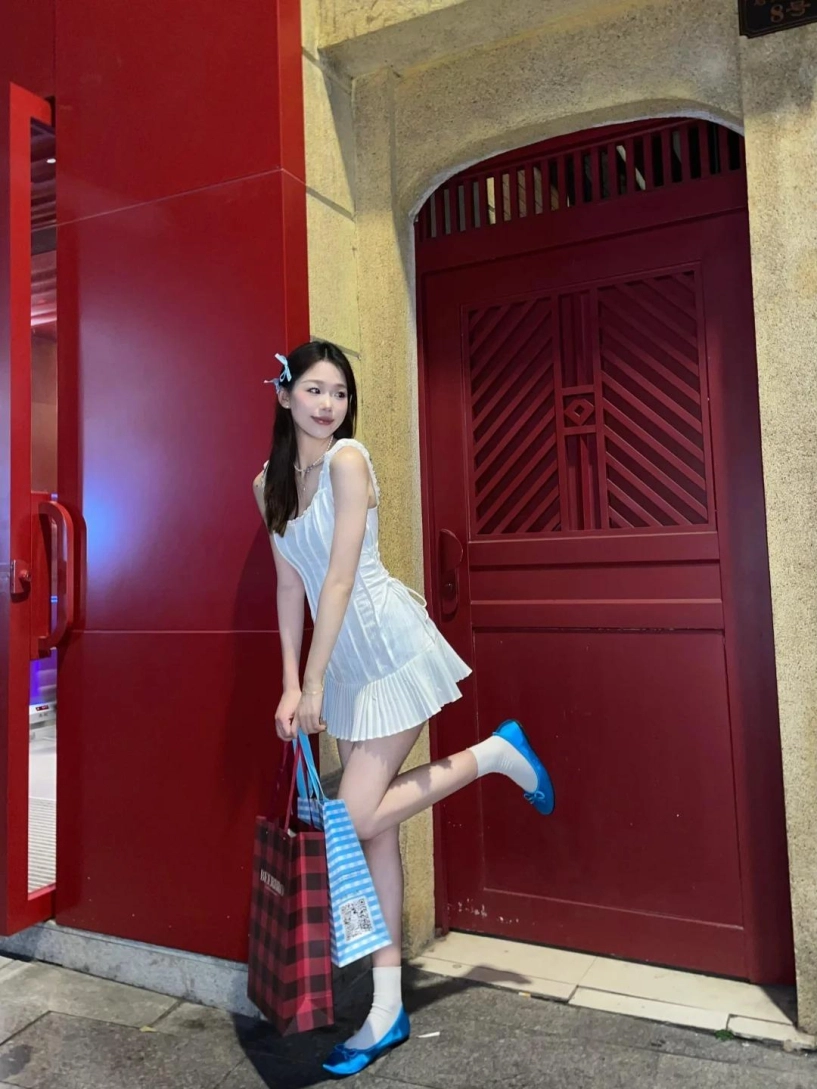 Thử cả chục đôi giày tôi nhận ra có 4 kiểu giày không nên sắm để diện tết