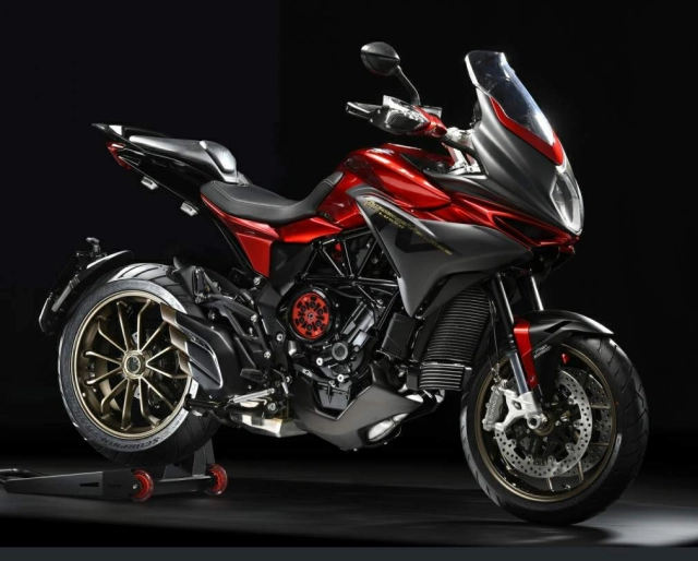 Tìm hiểu sự khác biệt giữa honda e-clutch và mv agusta scs
