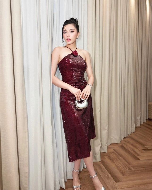 Trở về từ miss universe 2024 hoa hậu kỳ duyên có phong độ ăn mặc thất thường